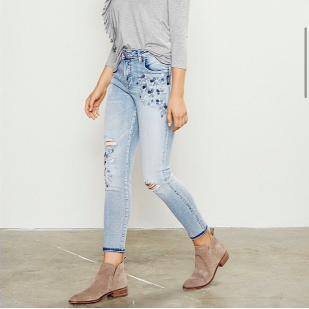 Dolce Vita Tessey Booties - Picture 6 of 14